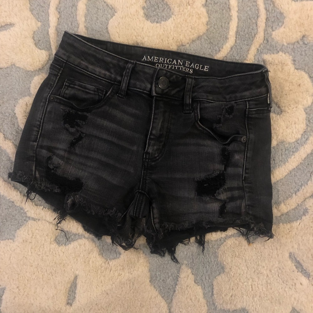 American Eagle black midi distressed denim shorts